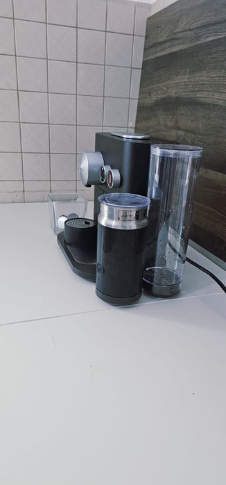 Espressor Nespresso Expert