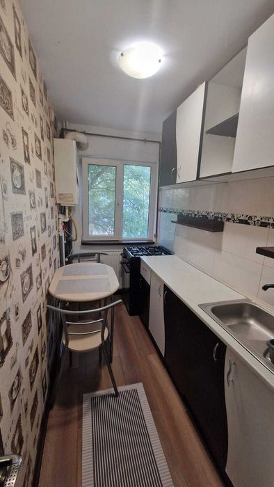 Inchiriez apartament 2 camere-Tomis Nord-termen lung-centrala pe gaz