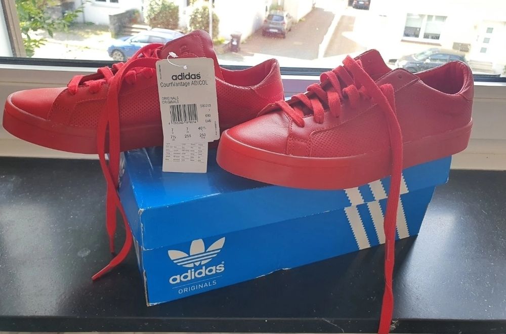 Adidași Adidas CourtVantage ADICOL – Noi, cu etichetă
