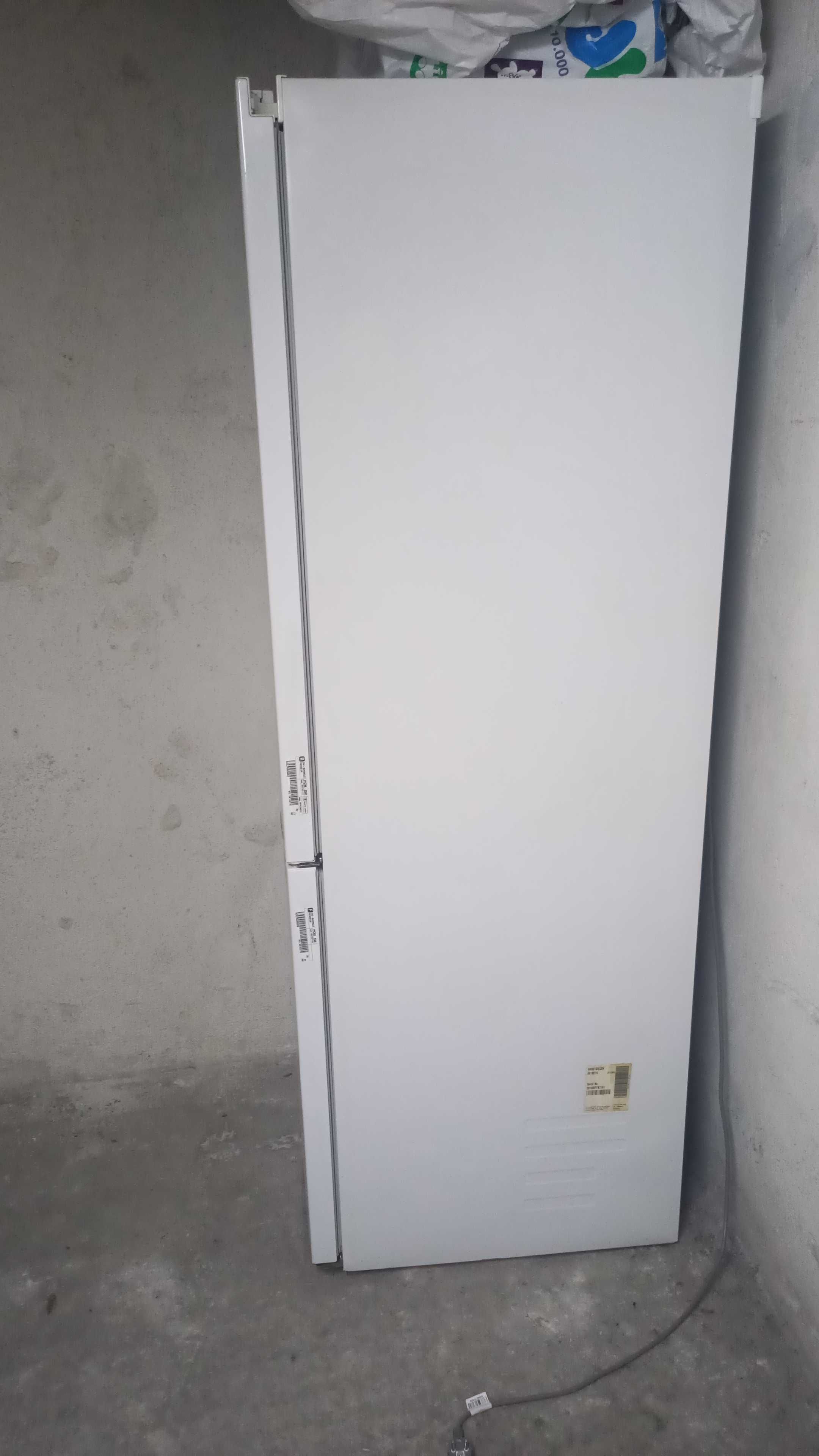 Голям хладилник с долна камера LG GBB61SWJZN + No Frost