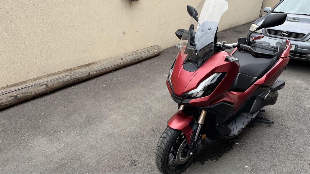 De vanzare HONDA ADV 350