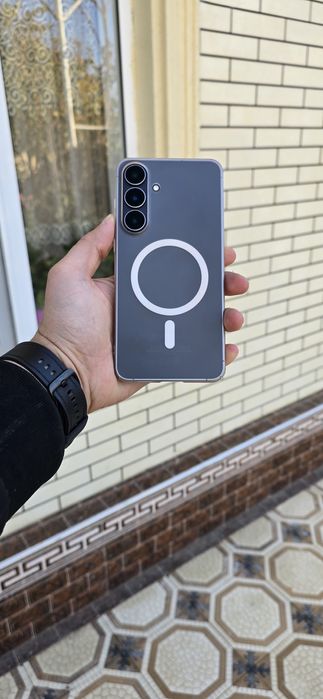 Srochno Samsung S25 Fe 8/128g 2sim sotiladi