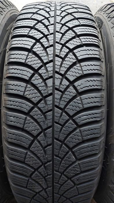 Зимни гуми 185/60/15 Goodyear Ultragrip 4 броя