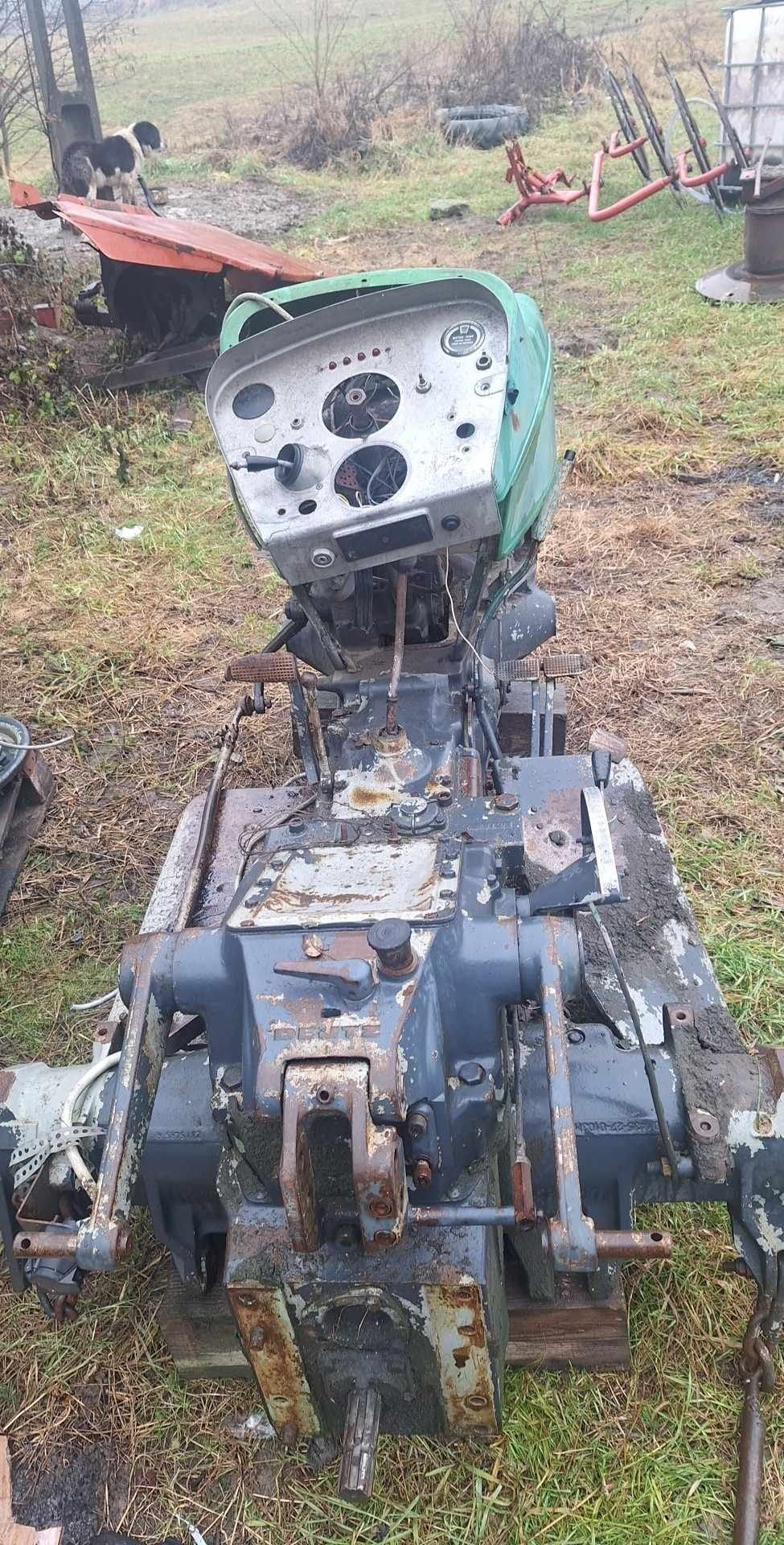 Dezmembrez Deutz D4006,D5206,D6206 orice piesă disponibilă
