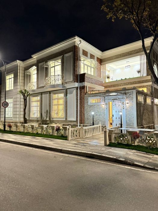 Продается дом 5 комнат, ор-р:ул. Севастопольский-Саёхат, 350 м²