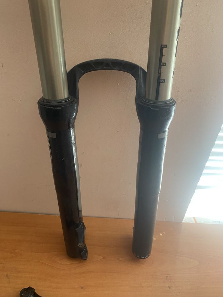 Вилка ROCK SHOX Boxxer на части