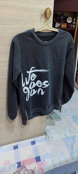 Женская кофта в отличном состоянии