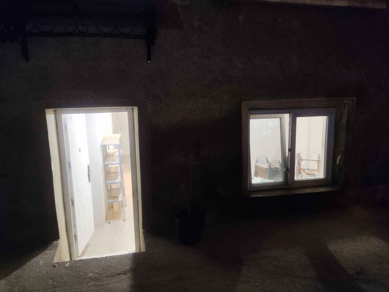 Дава се под наем Офис в Шумен, 5-ти полк - 40 кв.м за 178.5 € - Снимка #5