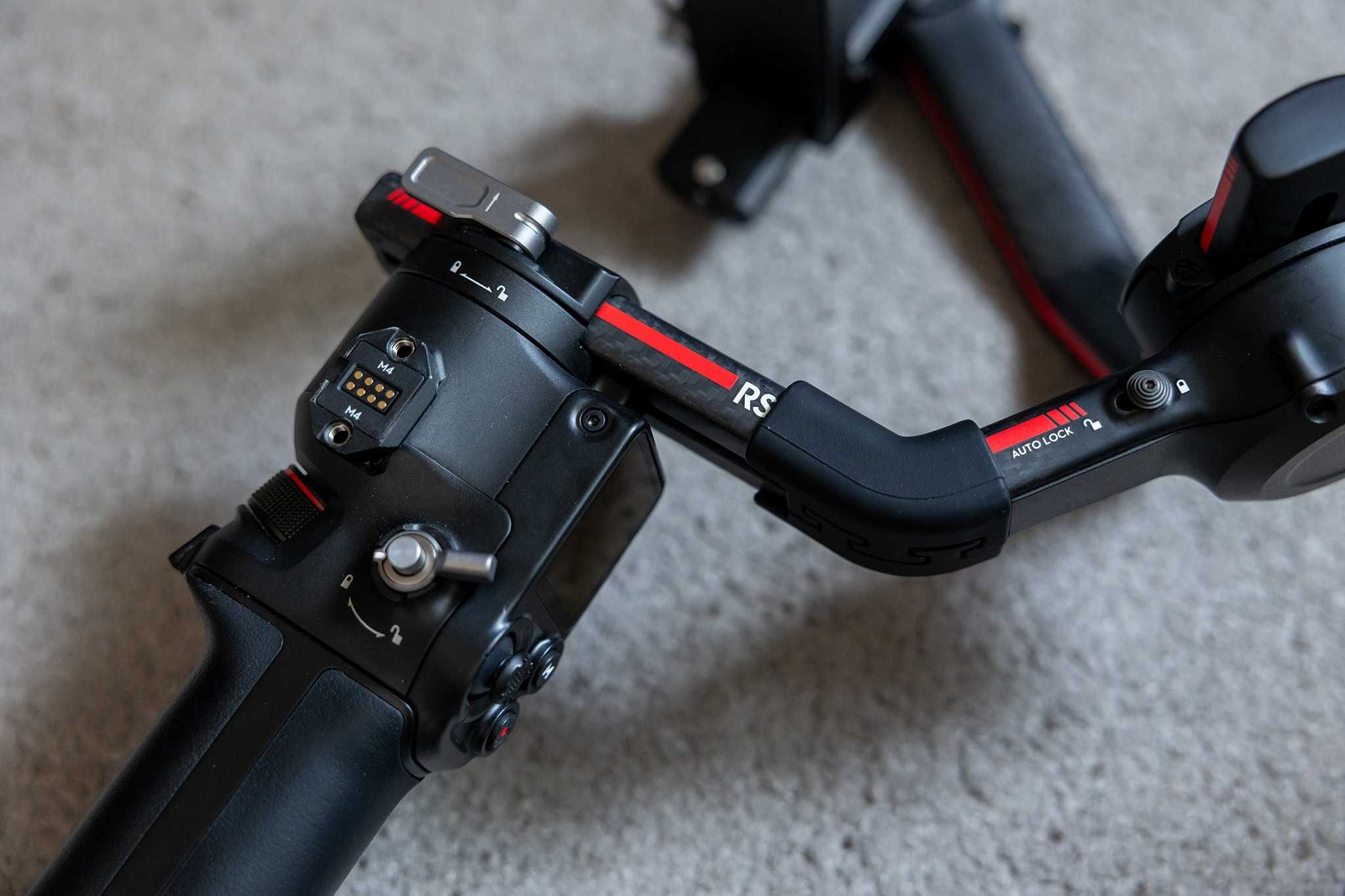 Гимбъл DJI RS 3 Pro Combo с гаранция, перфектно състояние