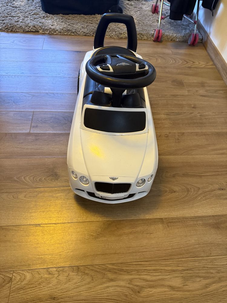 Детска кола BENTLEY бяла