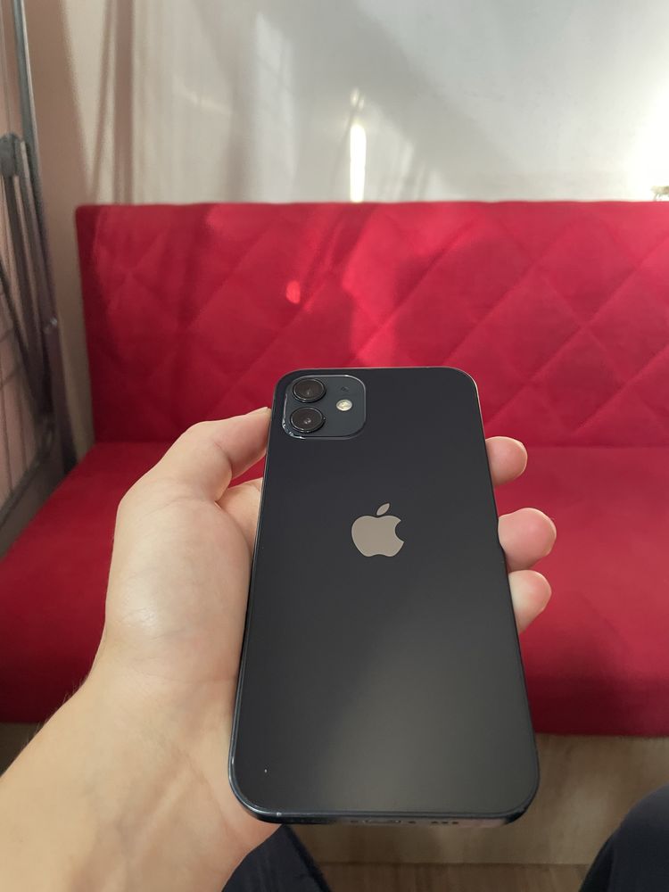 Смартфон Iphone 12