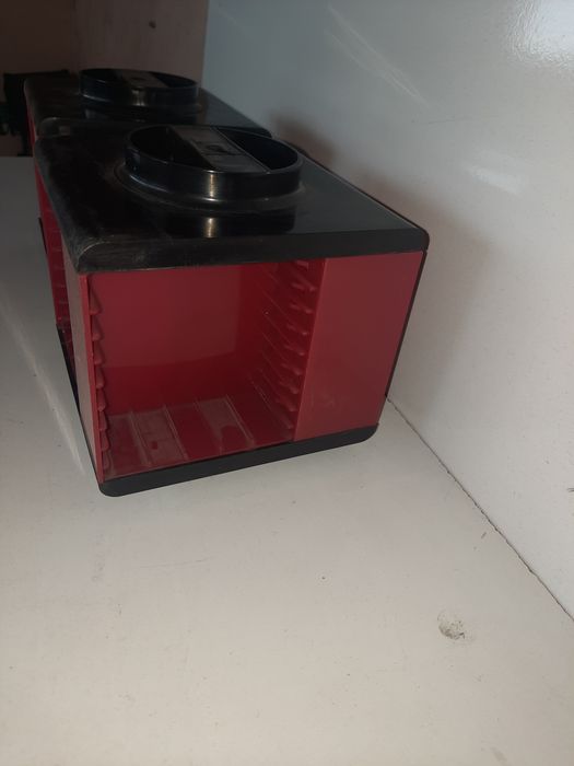 Ретро фонотека или касетник за аудиокасети