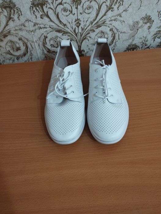 Полуботинки новые кожаные 39р