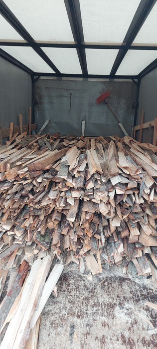 Vând deșeuri brad,lemn de foc 125 lei metrul ster