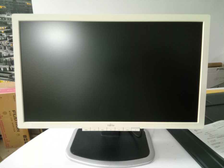 Монитор Fujitsu 23"
