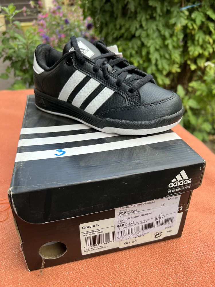 Adidasi adidas copii