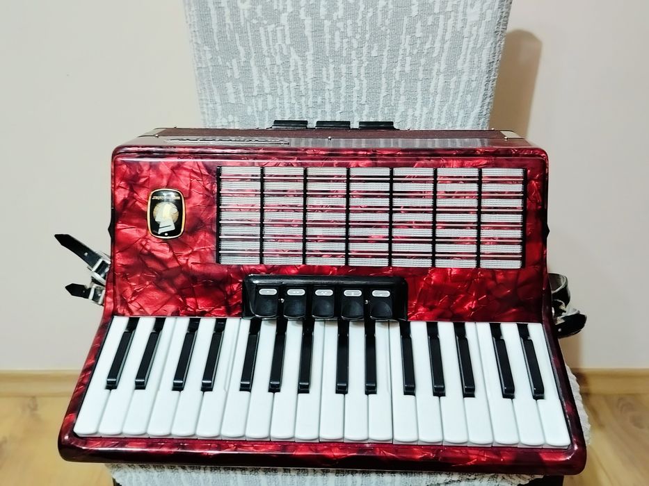 Акордеон Weltmeister STELLA