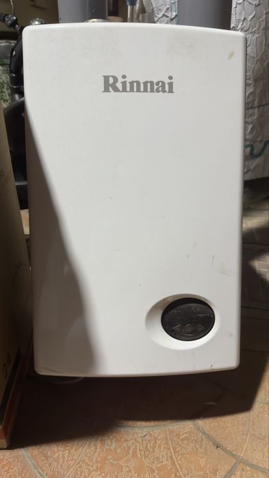 Продам водонагреватель Rinnai