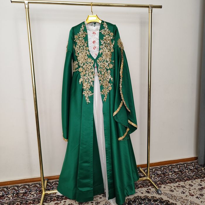 Национальный чупан для невесты