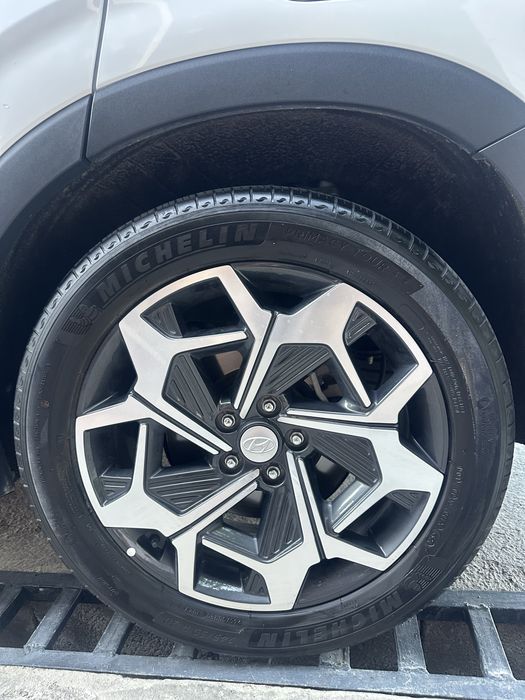 продается диск с шиной Hyundai palisade, santa fe.