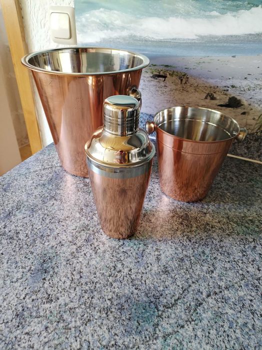 Vând set pentru cocktail 3 piese