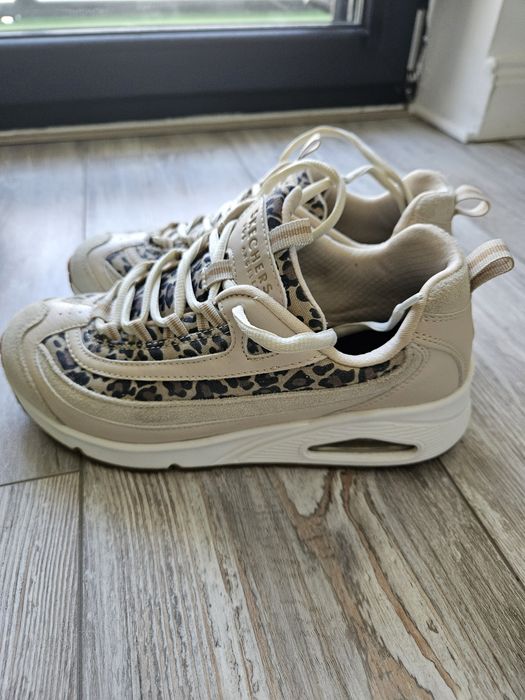 Adidasi Skechers, marime 38