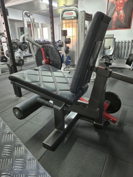 Aparat picioare / Extensii + flexii/ Leg extension + Leg curl !!!