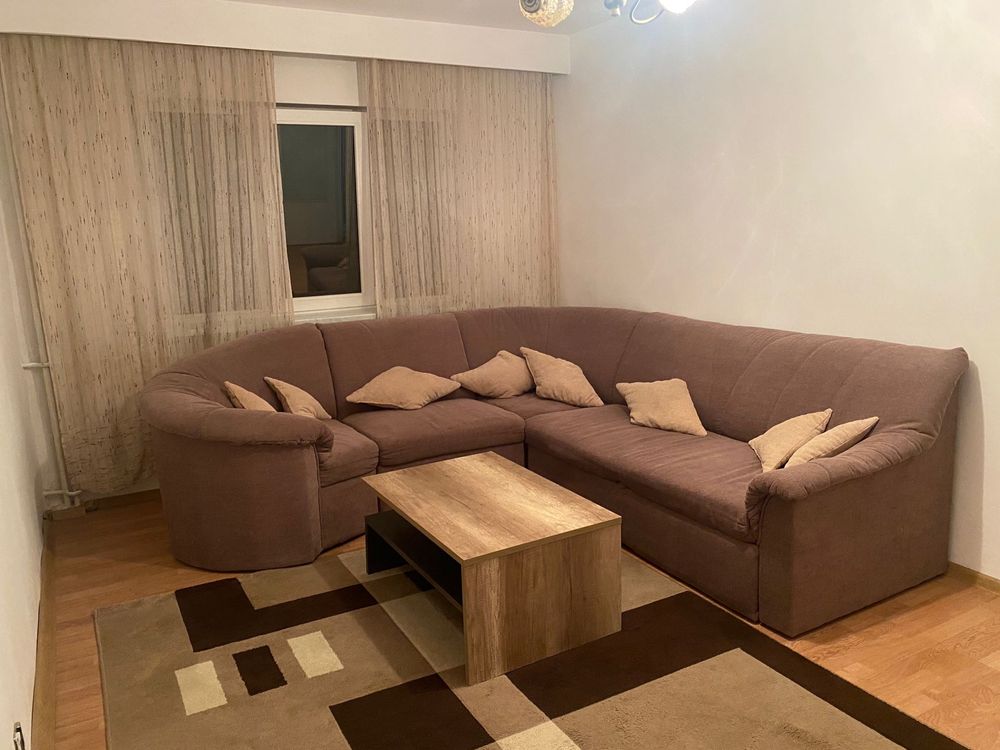 Inchiriez Apartament 3 camere zona Decebal