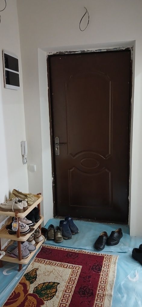 Продаётся 1в2 комнатная кв. В сергили строитель