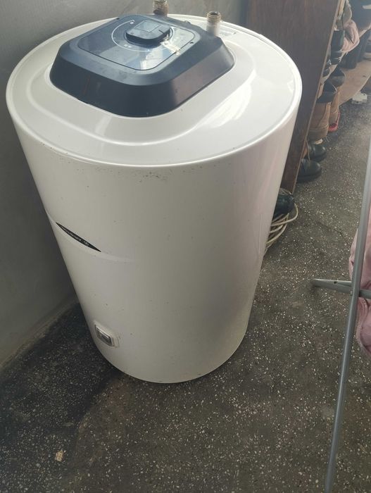 Vând boiler electric 80 de litri