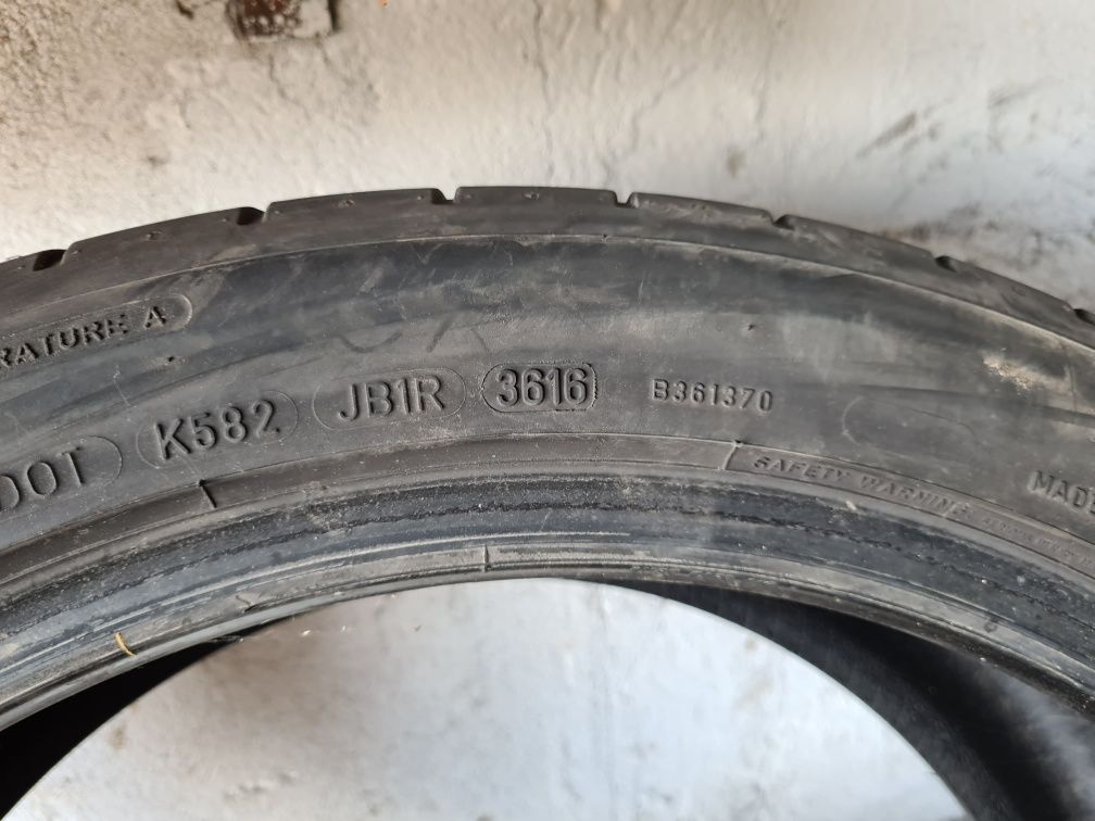 2 бр. летни гуми 225/45/19 Dunlop DOT 3616 5 mm