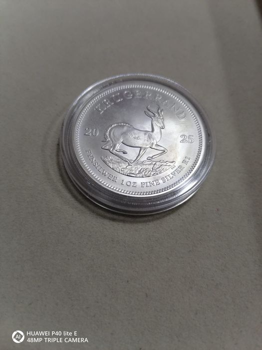 Vând moneda argint pur