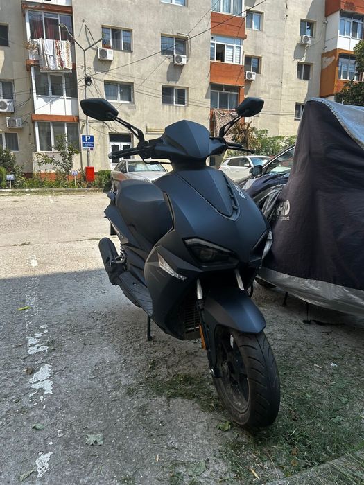 Vand scuter benzina 50cc an 2024