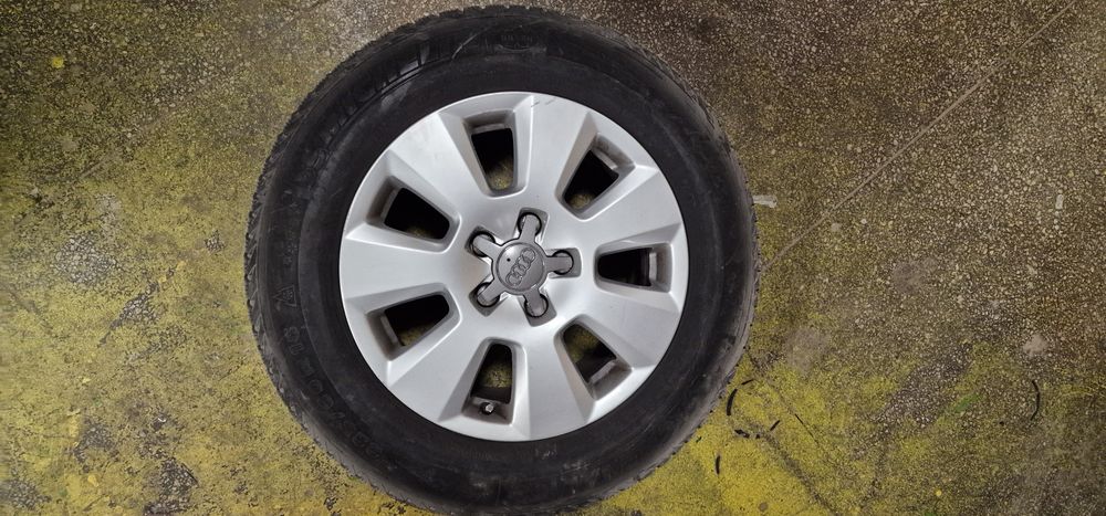 Jante audi r 16 cu anvelope iarna 225 60 r16