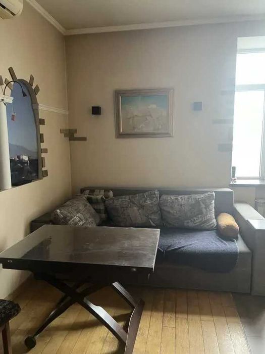 Дава се под наем Двустаен апартамент в София, Център - 65 кв.м за 397.8 € - Снимка #2