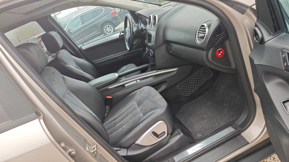 ВСИЧКО ПЛАТЕНО/Напълно Обслужен/Нови Дискове и Накладки Mercedes ML320