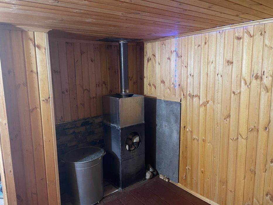 Продается кирпичный дом.