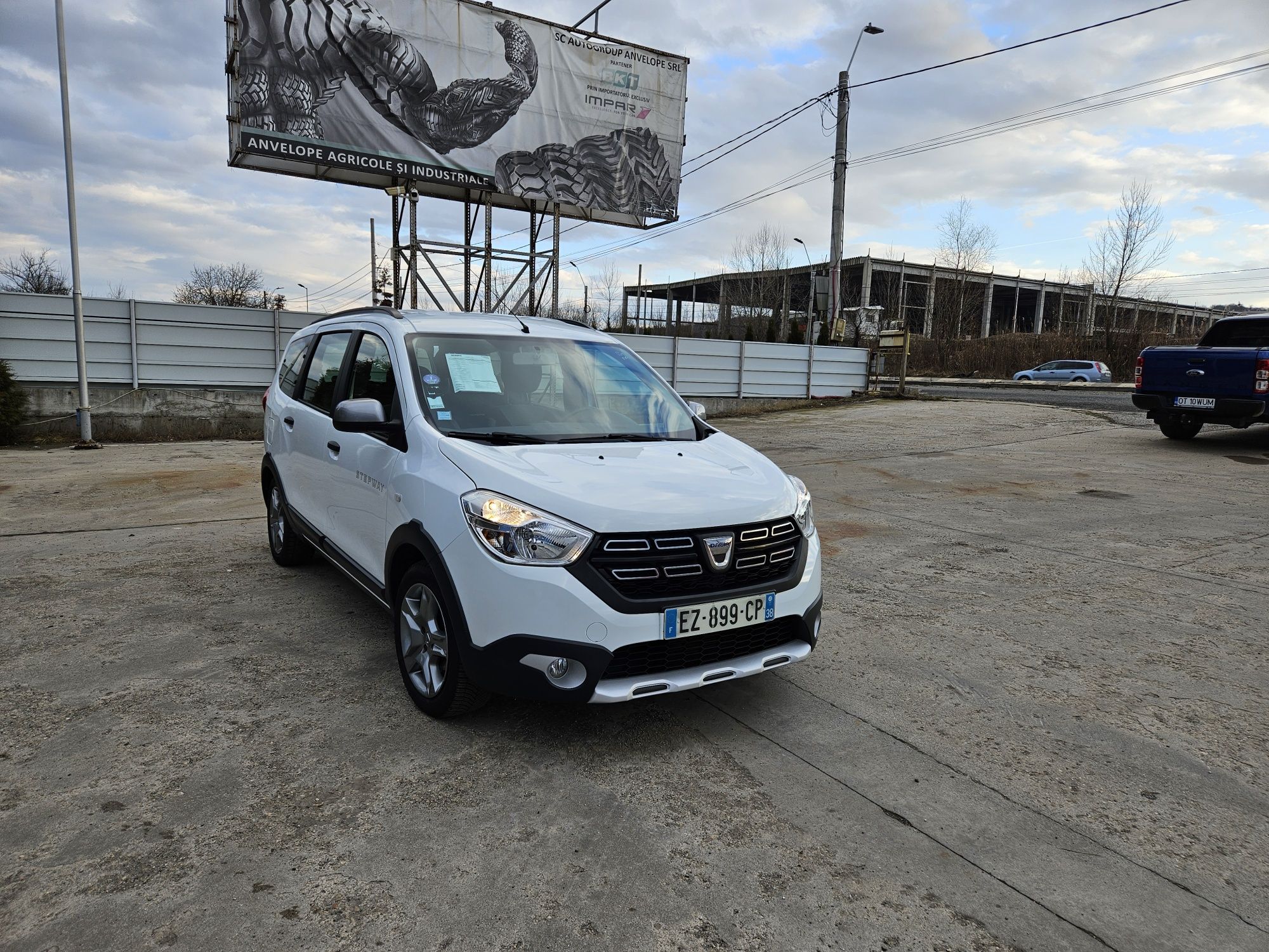 Dacia Lodgy Stepway,, 7 LOCURI