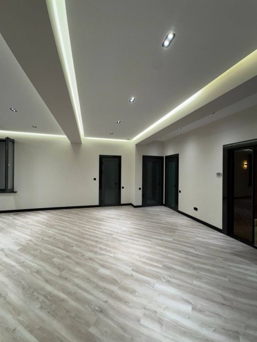 Продается ЭКСЛЮЗИВНЫЙ ЛЮКС ДОМ 3.7 соток Яккасарай 11 комнат