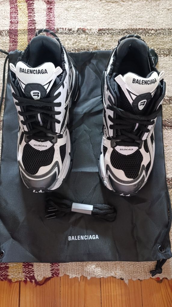 Balenciaga Runner