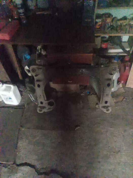 Продам балку на ауди 80 б4