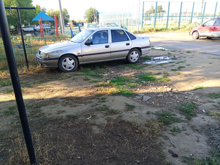 Продам Опель вектор 2.0 объем