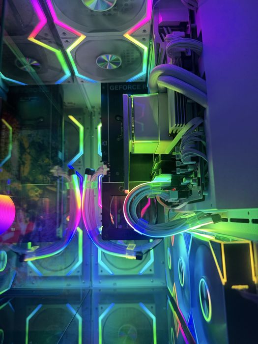 Stream uchun full complect Pc Kompyuter RTX5070vaRYZEN7800X3D YANGIDEK