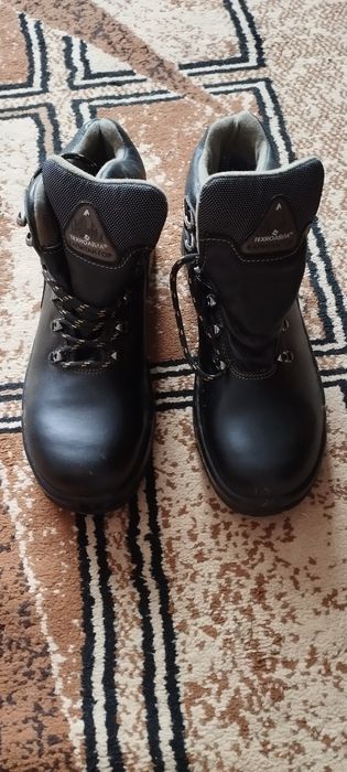 Ботинки летние новые