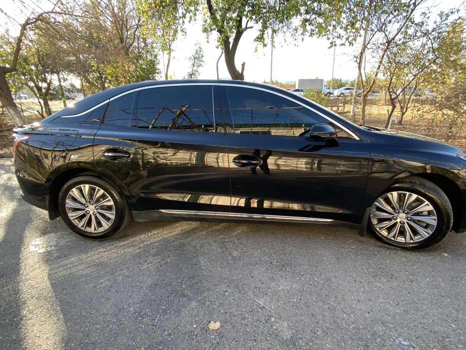 Honghi EQM-5 500km. Sotiladi.