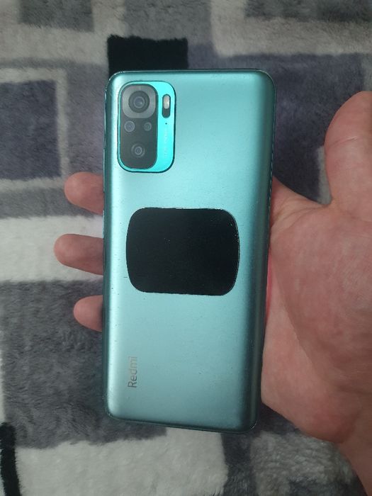 Srochna sotiladi Xiaomi Redmi Note 10 4+1/64Gb Igravoy Xolati Yaxshi