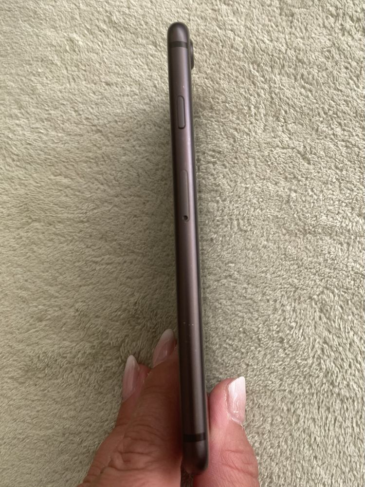 Iphone 8, 64 GB, като нов