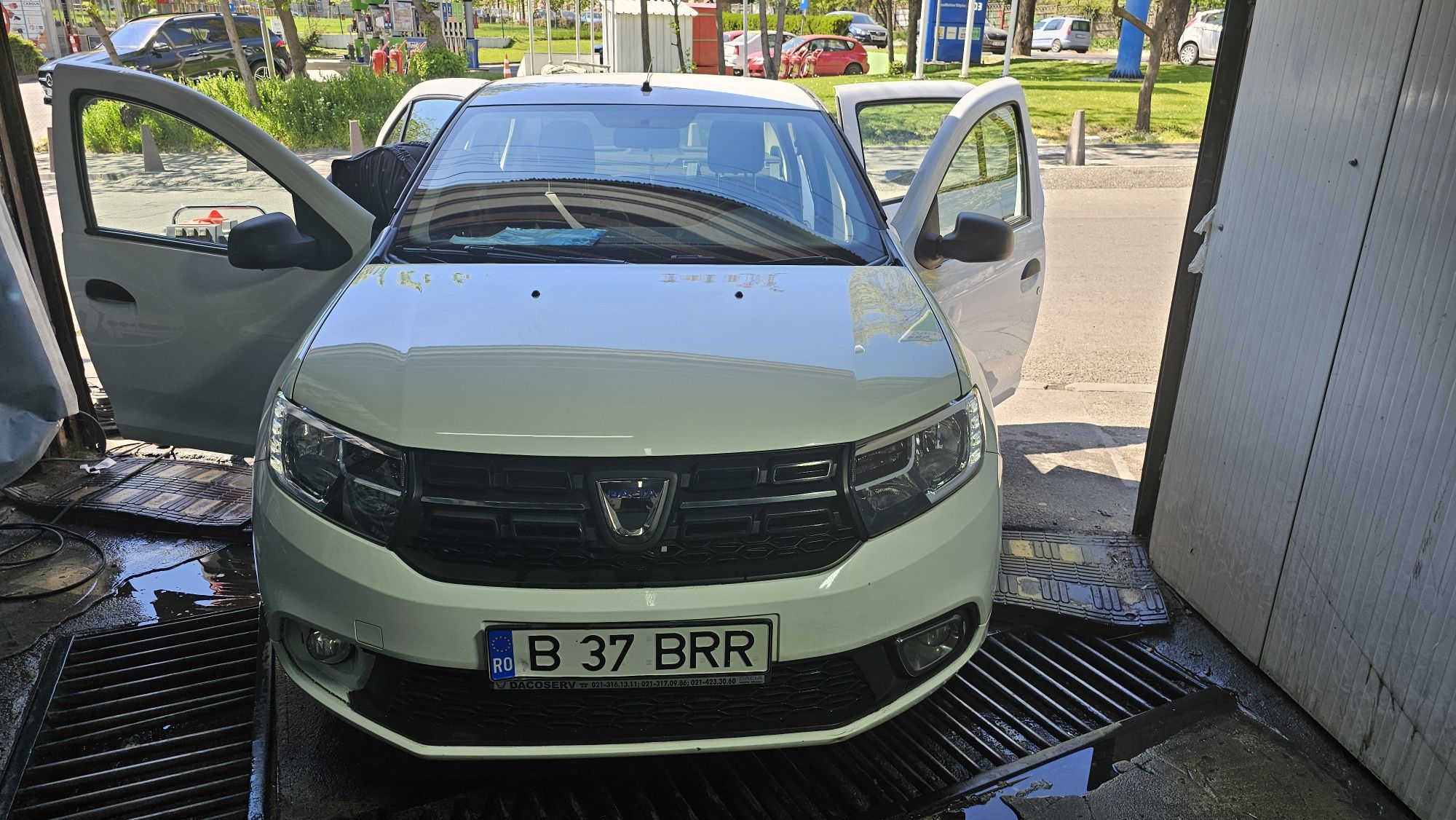 Dacia logan SL 1.0 12v 75 CP