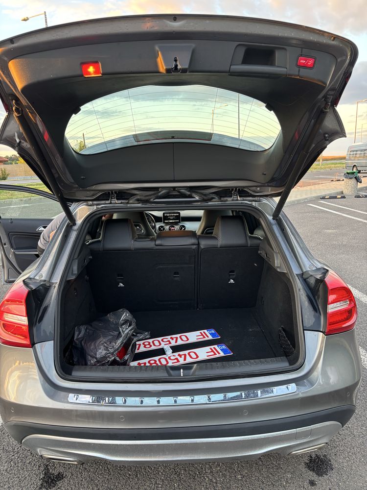Mercedes Benz GLA 220 4Matic