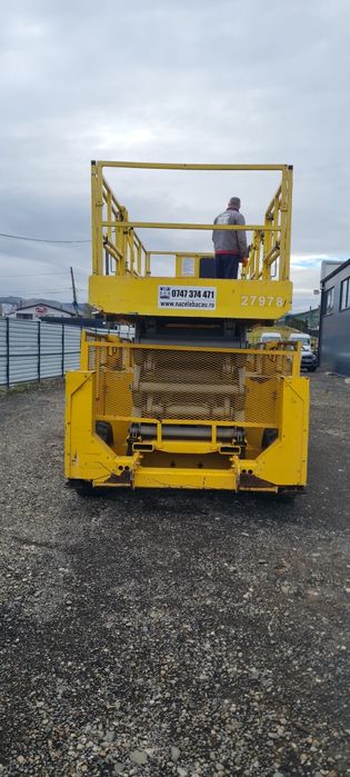 Nacela tip foarfeca diesel 18m  Genie 5390